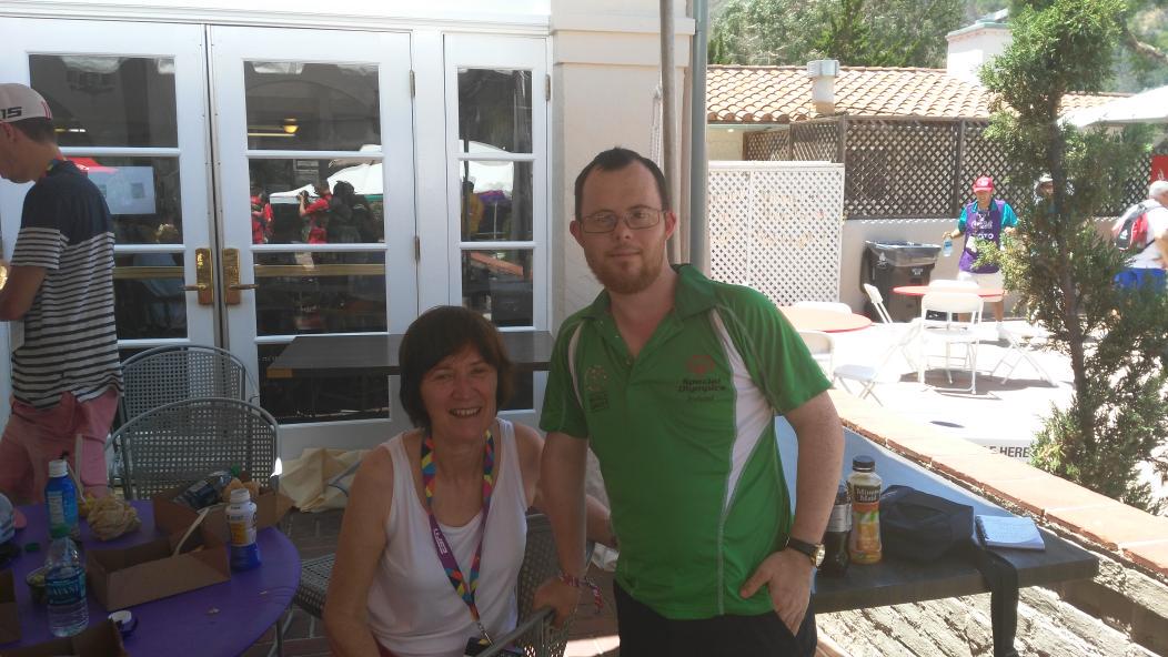 redniamh16's tweet photo. @SOIreland Golfer Paul relaxing with mum. #goingformedals http://t.co/BK6d7Vr8zA