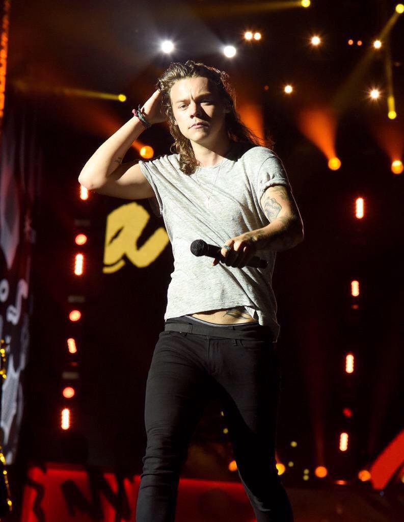 harryluvsbex's tweet photo. http://t.co/9hoqCD6sQH