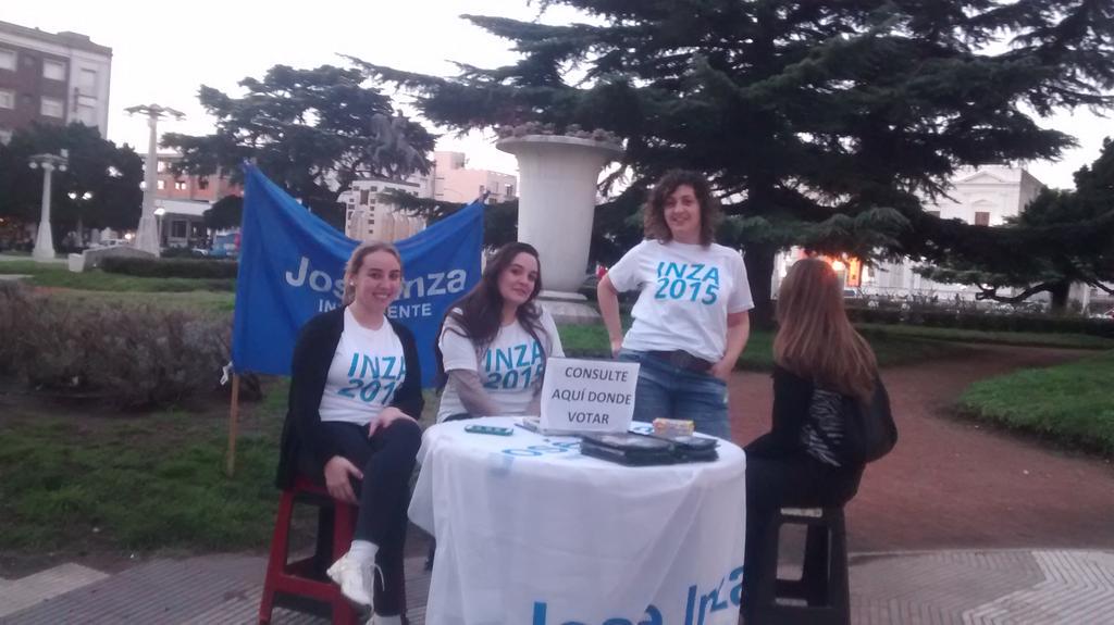 DanielMujicaOk's tweet photo. Bancando este proyecto @Ayitos @RodolfoRancez @Radiodelpueblo http://t.co/kAoP2YoYAD