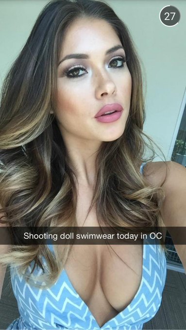 ?RT @_dreuxXx: I watch UFC fights just cuz of @AriannyCeleste #WCW http://t.co/6I8MFv0bHY