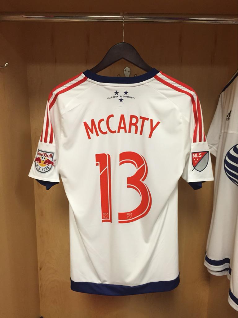 DaxMcCarty11's tweet photo. Taking it back to the Dallas days 🙌 #MLSAllstar2015 http://t.co/SP3KAdQLyJ