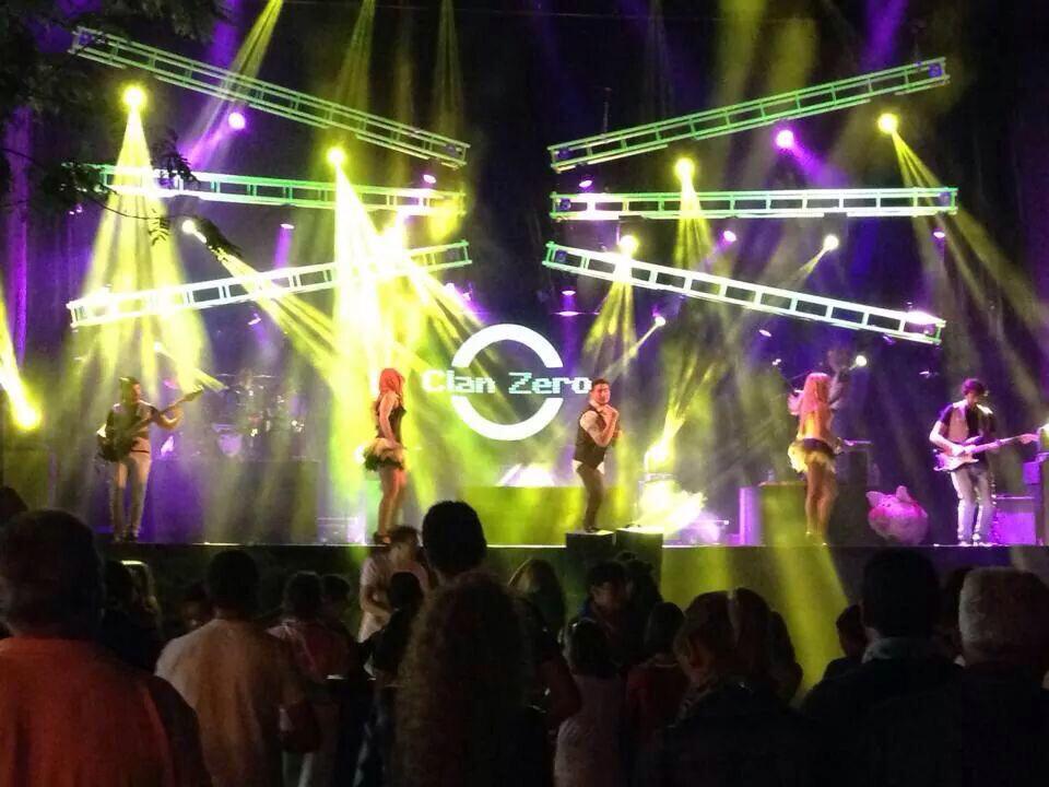 FiestaMicereces's tweet photo. VIERNES 7 de Agosto CLAN ZERO en Micereces de Tera!! @grupoclanzero @PartyPueblos @AgendaBenavente http://t.co/pYGDoHhs2e