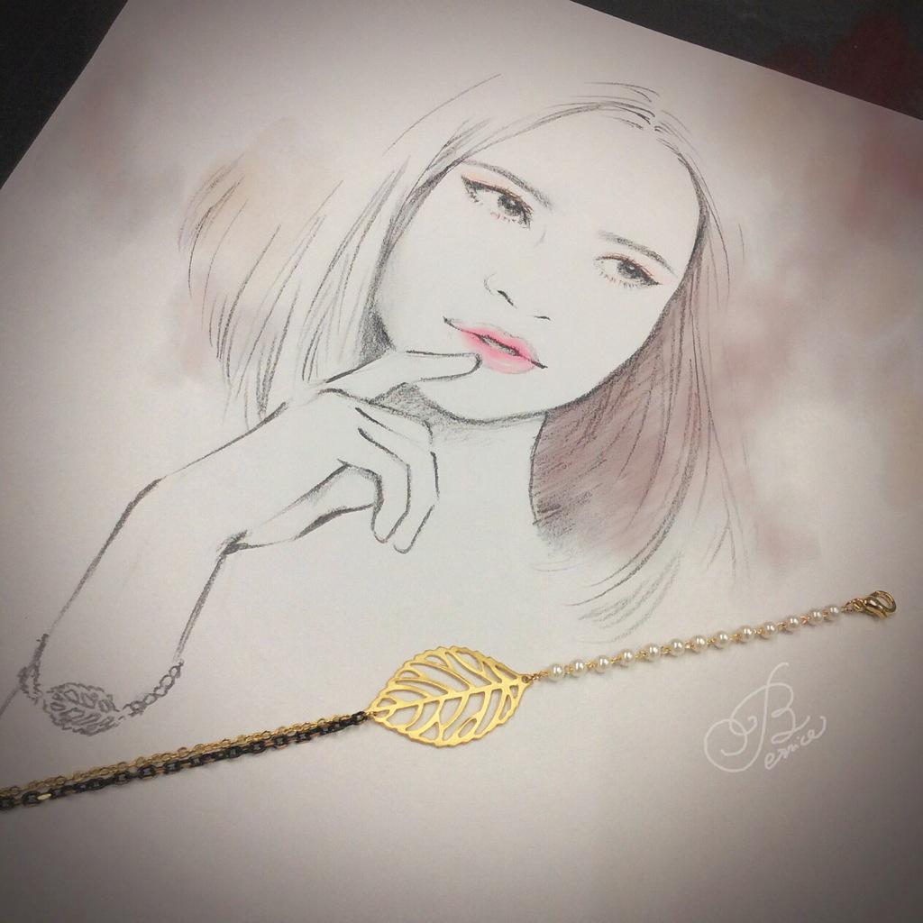 bernice_kuo68's tweet photo. love this lips
#NationalLipstickDay #drawingoftheday #illustration #sketch #fashion #fashionillustration #LipstickDay http://t.co/aWSuIIBoNN