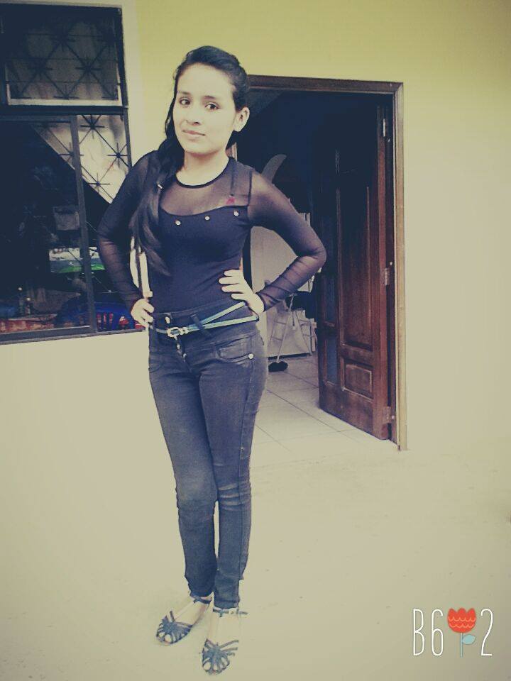 karitomora6's tweet photo. creyeron que de amor uno iva a morir pero fue asi jeje :*  :)  <3 http://t.co/el7S54V2rI