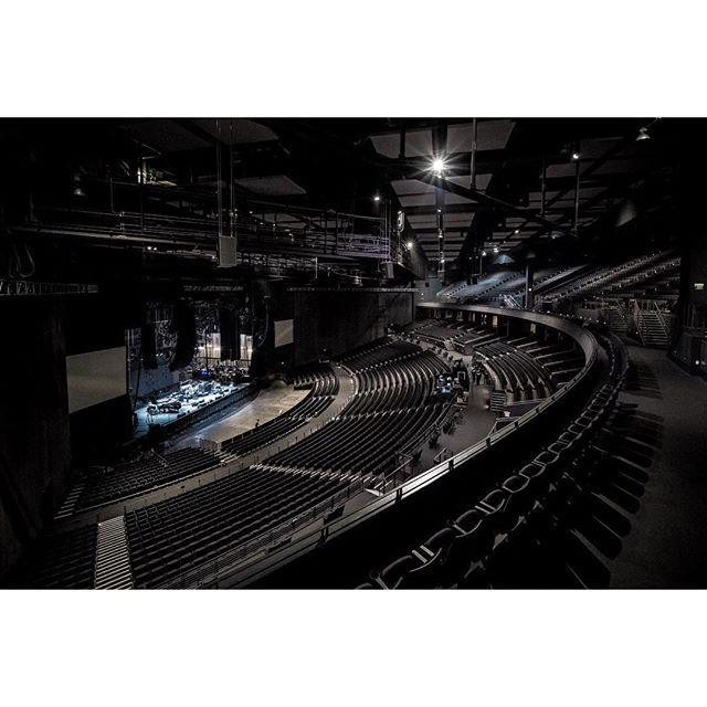PhishTwit's tweet image. Soundcheck in TX. 📷 by Patrick Jordan. #phish by phishfromtheroad on Instagram j.mp/1j2dhFe #Phish