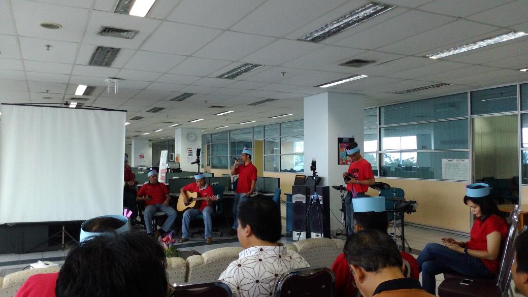 Tweeps, saat ini sedang ada Sharing Knowledge Digital Marketing di Lab DSE Telkom IDeC lantai 3 Bandung #Funingful