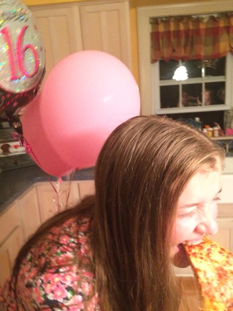 rootin4gluten's tweet photo. Girl enjoys gluten on her sweet 16 #keeprootin @maggie_reid17 http://t.co/FLDSCleqJw