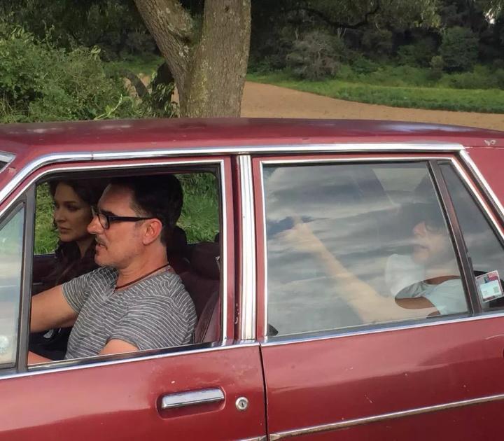 "@sotoycolunga: La Guapa <a href="/BLANCASOTOTM/">Blanca Soto</a> y el Guapo <a href="/soyVaroni/">miguel varoni</a> super concentrados 😉😍😚👍👌👏❤ "