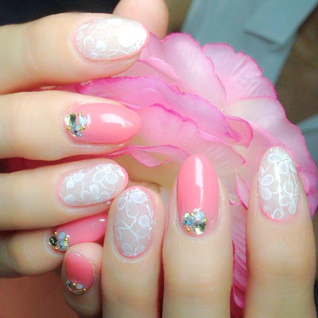 Esthermillernai's tweet photo. Bride Nail Art White Rose Style with the wedding dress,A sweet wedding party # wholesale uv gel nail polish http://t.co/pK8uK4mK6j