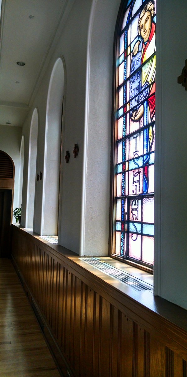 j_sheehan's tweet photo. Cracked open my Latin dictionary at the 9 Lake Street Chapel...#SummerProjects #LivoreEjusSanatiSumus #STMlessons http://t.co/AdnXUXHRXn