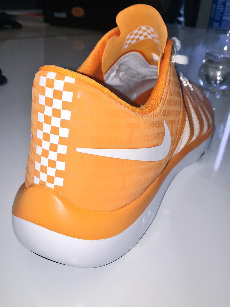 tennessee nike shoes new nike tennessee themed shoes page 3 volnation tennessee nike shoes new nike tennessee themed shoes page 3 volnation