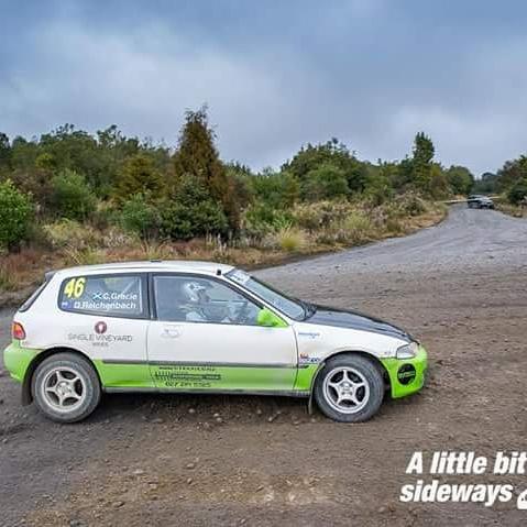 CRallyMedia's tweet photo. Trying to get Kermit sideways for @sidewaysjas ! http://t.co/rDYwoiXXkx