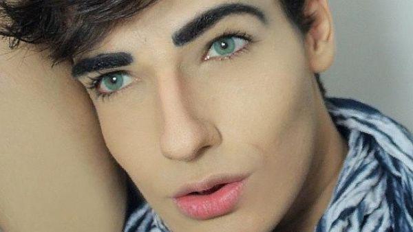 TeamDrPrem's tweet photo. Strange human obsession to become living Ken doll http://t.co/nep3XB3Rmc @drpremj #Latest #OffBeat http://t.co/h6Zt0t8O2p