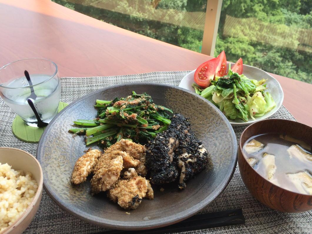 ট ইট র 緒方恵美 ベランダランチ 鶏のゴマ蒸し焼き 小松菜の山椒油おかか和え キャベツとセロリの粒マスタード和え 茄子の味噌汁 玄米gabaごはん 味噌汁以外は塩分なし ためしてガッテンでやってたのを 三つ葉をセロリの葉 ゴマを2種にしただけ ট ইট র 緒方恵美 ベランダランチ 鶏のゴマ蒸し焼き 小松菜の山椒油おかか和え キャベツとセロリの粒マスタード和え 茄子の味噌汁 玄米gabaごはん 味噌汁以外は塩分なし ためしてガッテンでやってたのを 三つ葉をセロリの葉 ゴマを2種にしただけ