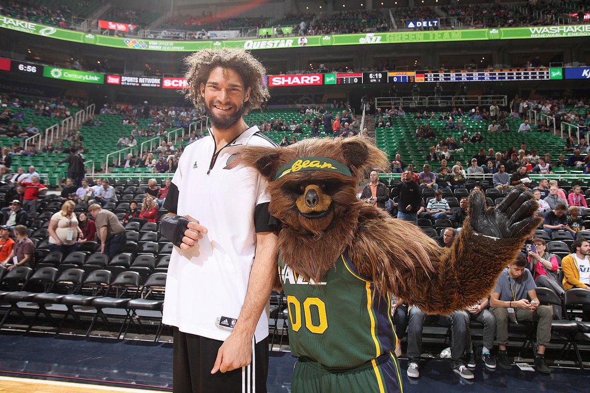 NBA_AU's tweet photo. Embrace the weird, wild and wacky in the hardwood game with Ep. 1 of NBA Slam Funk!

WATCH: http://t.co/qmcmVcejXM http://t.co/qpacCoXDW6