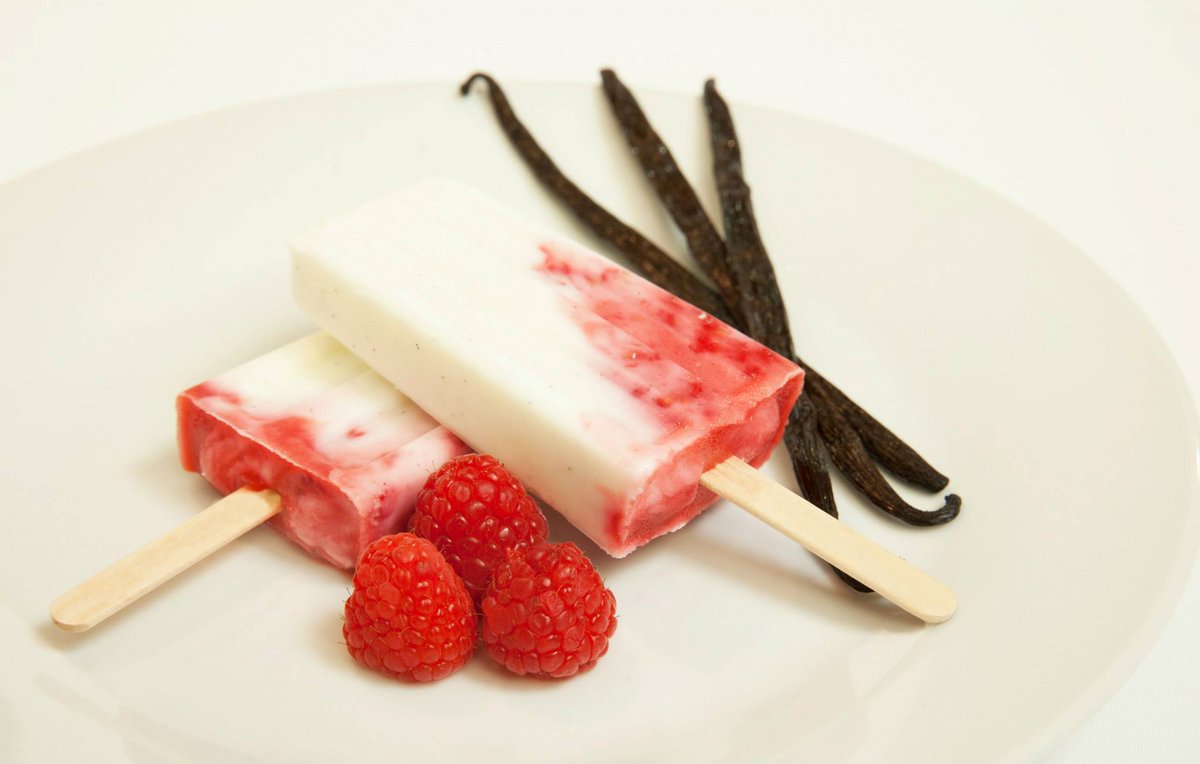 MommyPowers's tweet photo. #BestMilkRecipes of CA Tour is here! @ArtesanaPops Greek Yogurt &amp; Raspberry Ice Pops. @GotMilk http://t.co/6b62OFiFg6 http://t.co/AcePdWPUC8