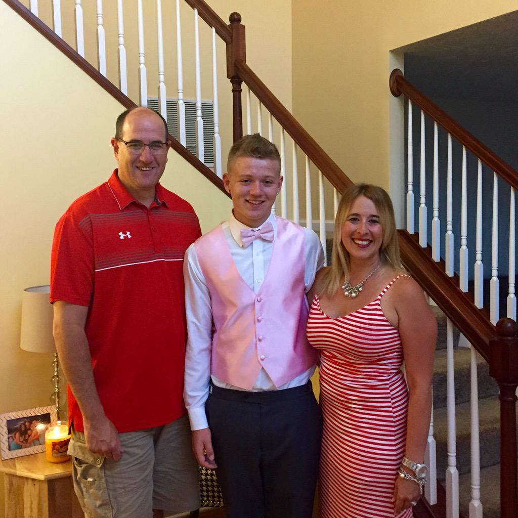 TMaddas's tweet photo. Happy 17th Bday Garrett 🎉🎈 We ❤️ U http://t.co/frF9WrwzP9