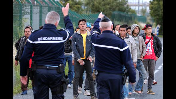 supermegadrivin's tweet image. "Non désolé, c'est de l'autre côté le concert de Kendji"