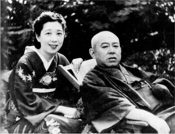 谷崎潤一郎の妻は3人 松子 千代 丁未子との逸話 佐藤春夫への妻譲渡事件とは アスネタ 芸能ニュースメディア