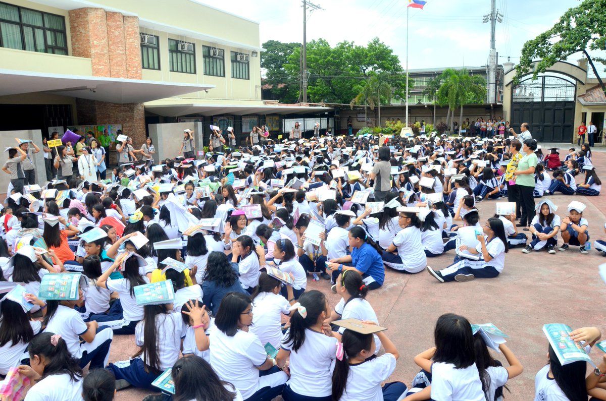 abdlrea's tweet image. Never thought I&apos;ll be spending time with Ms Bayugo &amp;amp; Dean Asis after 6 years #HSProblems #MMShakeDrillVolunteers