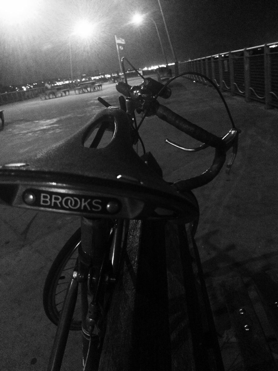 prioritymail's tweet photo. Night rider with @brooksengland and @thecoachnyc #cambium http://t.co/GapAAEca2N