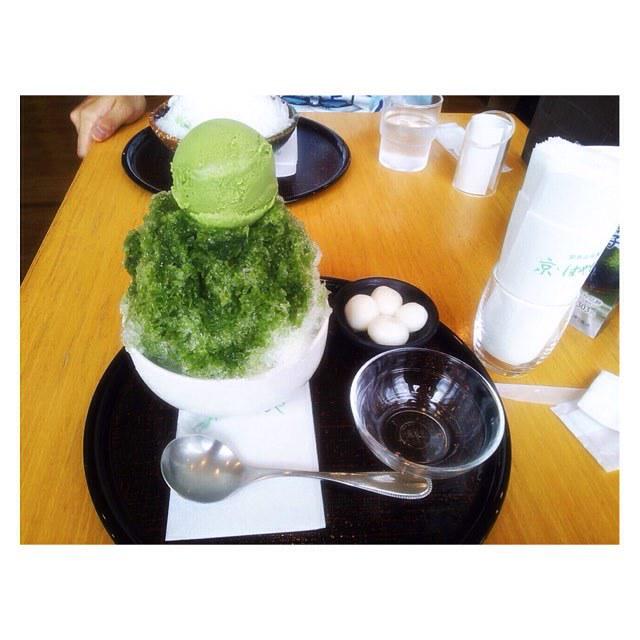 minamiii_mnm's tweet photo. 2015.07.30
抹茶カキ氷食べました。
#kyoto #京はやしや #抹茶
#imageSizer #quoteoftheday #GPInstaFrame #photography #photooftheday #G… http://t.co/a4uRSWMyUn