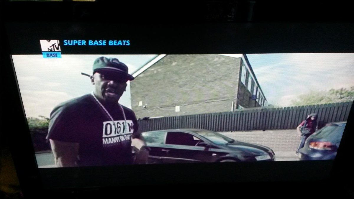 Bordering_crazy's tweet photo. Wait is that @TheBugzyMalone on #mtvbase this morning!!! U kno it #watchyourmouth #WalkWithMe #0161 #mannyonmap http://t.co/GWcMMCQNjT