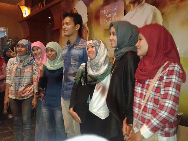 Makin rameh dgb adanya <a href="/asmanadia/">Asma Nadia</a> <a href="/realfedinuril/">Fedi Nuril</a> <a href="/bellaudyaa/">Laudya Cynthia bella</a> #SurgaYangTakDirindukan   žz