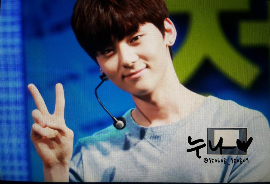 150730 케이윌의 대단한 라디오 #뉴이스트 #민현 잘생긴 브이vV 😆  <a href="/NUESTNEWS/">뉴이스트(NU’EST)</a>