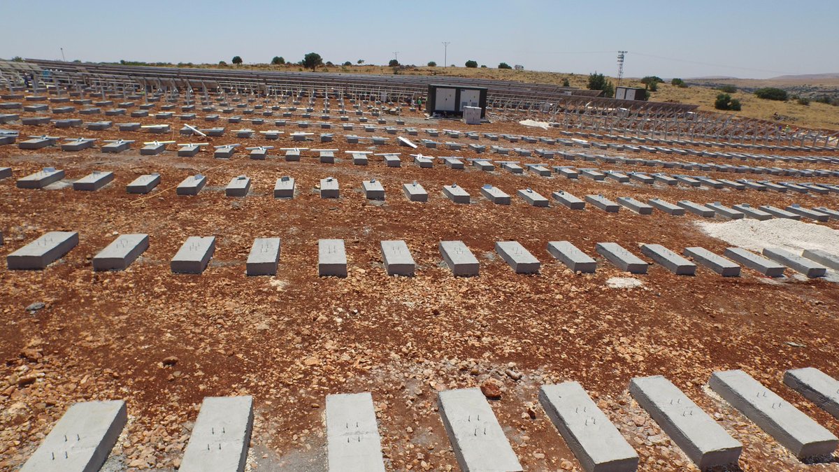 SolarTurkEnerji's tweet photo. " SolarTürk Enerji farkı ile  1MW Gaziantep / Nizip Şantiyemizin çalışmalarına son hızla devam ediliyor." http://t.co/ApCtBaMRXi