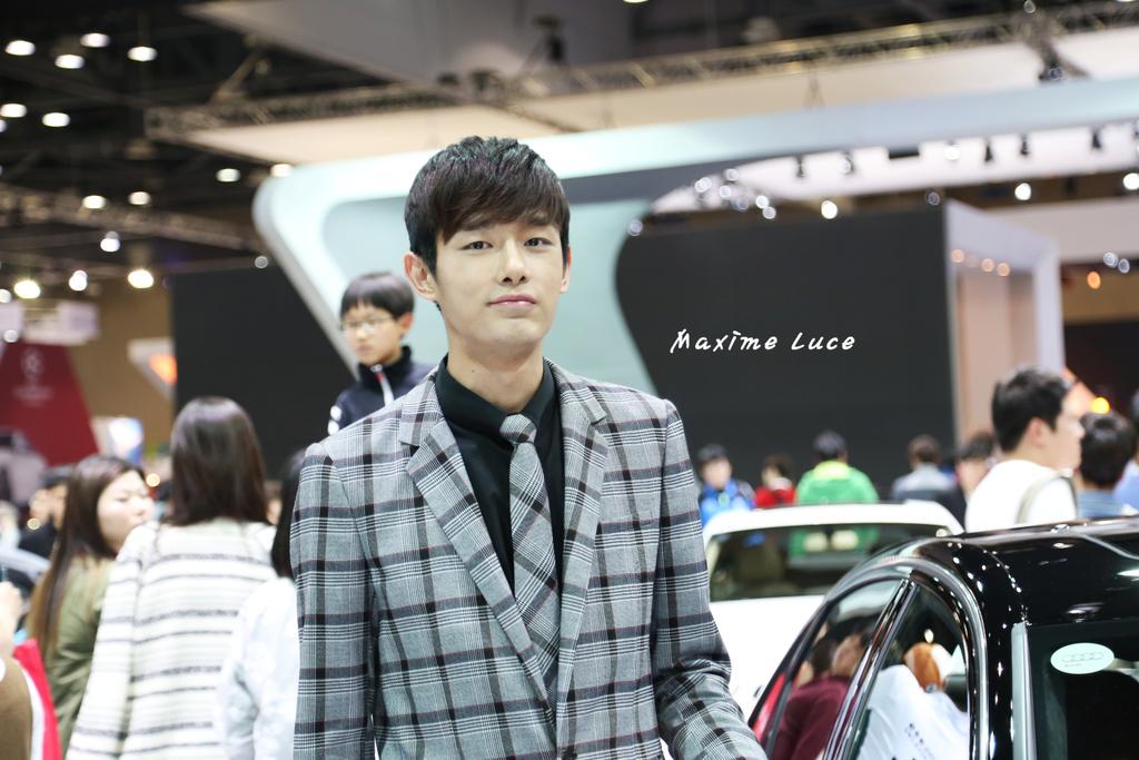 kanghui2015's tweet photo. #강희 #kanghui #maximeluce #모터쇼 #아우디 #문수권 http://t.co/OW8lWbDJ72