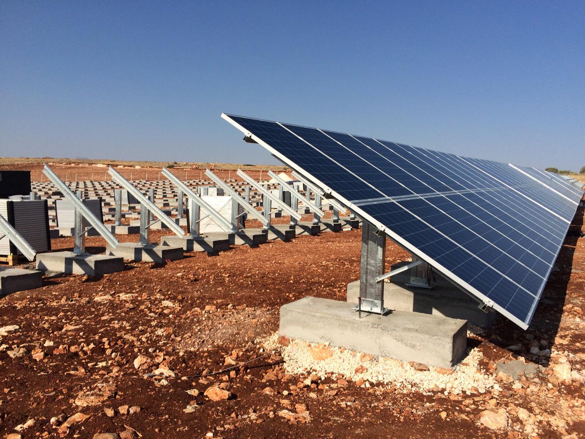 SolarTurkEnerji's tweet photo. " SolarTürk Enerji farkı ile  1MW Gaziantep / Nizip Şantiyemizin çalışmalarına son hızla devam ediliyor." http://t.co/ApCtBaMRXi
