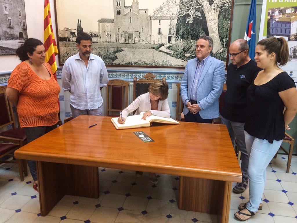 Començo la visita a l'Alt Empordà a Vilabertran, amb l'alcalde Martí Armadà i el secretari Coop local <a href="/QuimFerrerVdM/">Quim Ferrer</a>