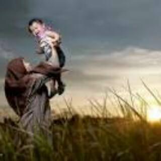 AlfinaAriani's tweet photo. Padanya ku mencari sosok pelindung. Padanya ku mengadu saat tersandung. Ibu, engkaulah Purnama kala hatiku mendung ♡ http://t.co/NYuwl7S6fS