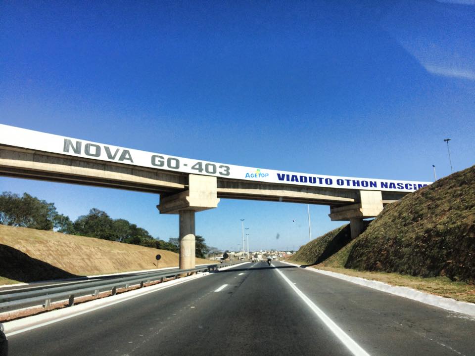 Fala_Juventude's tweet photo. Parabéns governador @MarconiPerillo e @JaymeRincon_ pela duplicação, iluminação e ciclovia da nova #GO403. http://t.co/umO9wYABiC