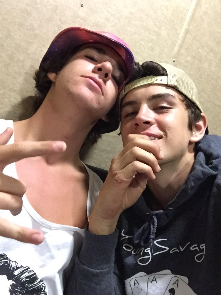 HayesGrier's tweet photo. @LukeFoushee and I bout to make some moves http://t.co/kGjrqUiST9