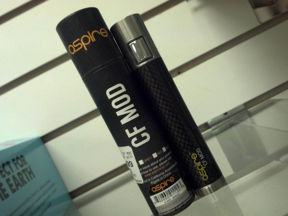 Highlifesmoke's tweet image. #Aspire #CFmod, takes an 18650 battery that charges separately so if battery ever messes up its an easy fix #getit