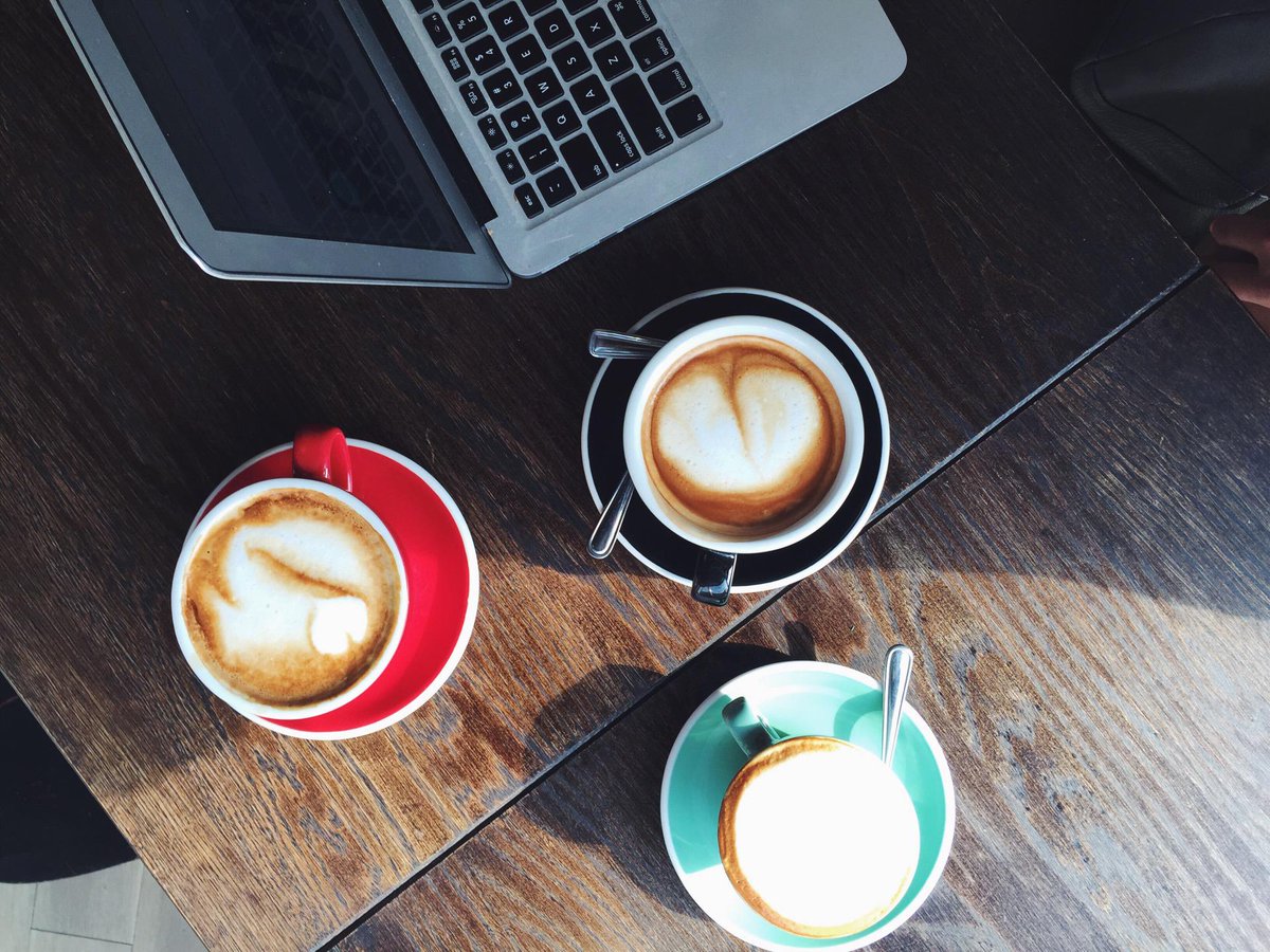 do work (@ Lili &amp; Oli - @liliandoli in Montreal) swarmapp.com/c/3q8aqCPEdnT