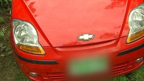 [JTBC 뉴스룸] #단독 숨진 국정원 직원 임씨 마티즈, 사망 다음날 국정원과 거래하던 업체 사장이 폐차 의뢰. 당초 유족이 22일 폐차 의뢰했다고 알려진 것과 달라. bit.ly/1SjDlwk