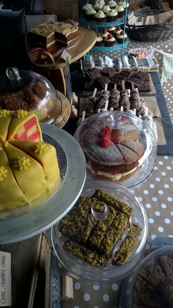 sarabynature's tweet image. Baking today getting ready for @creakeabbey  lots #gf #df goodies including fresh #gfbread! @nflkgfreedom @NNCoeliac