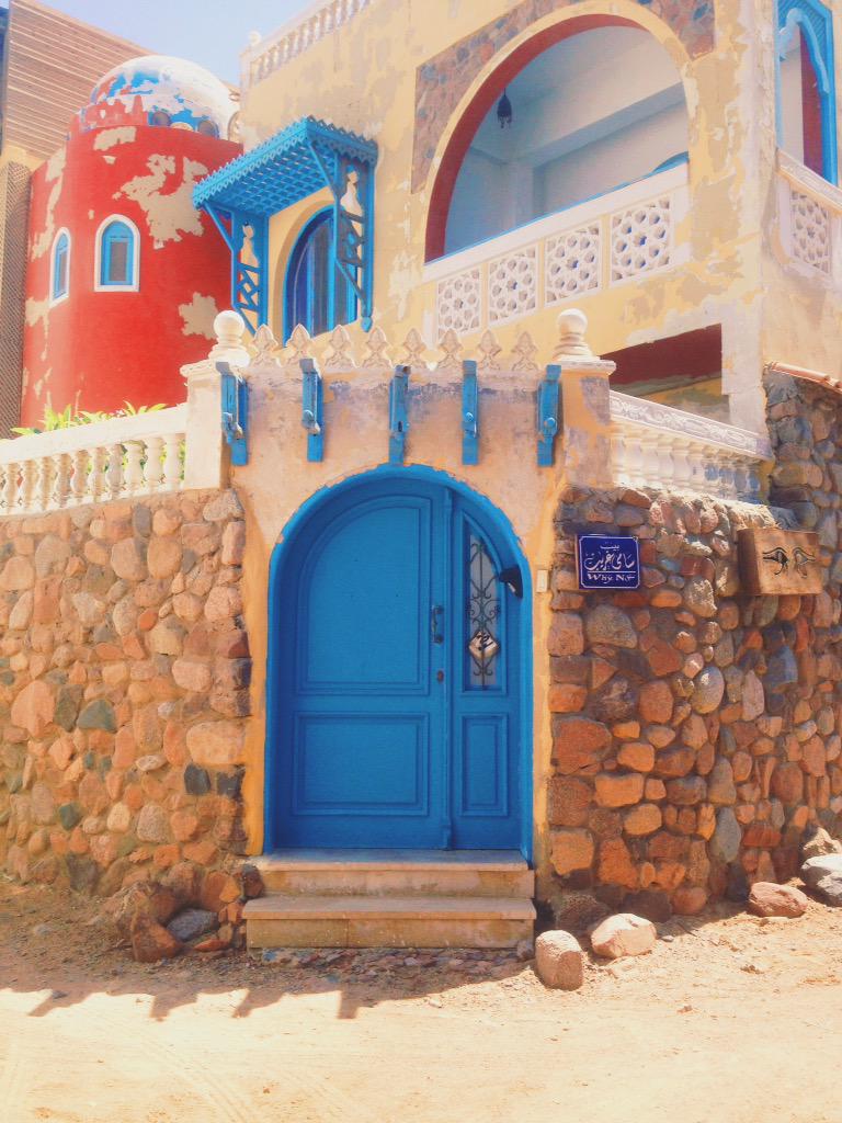 korayem95's tweet photo. #DAHAB 😍
#southsinai #blue #everywhereblue #inlovewiththebluedoora http://t.co/NkdqTz8XZ9