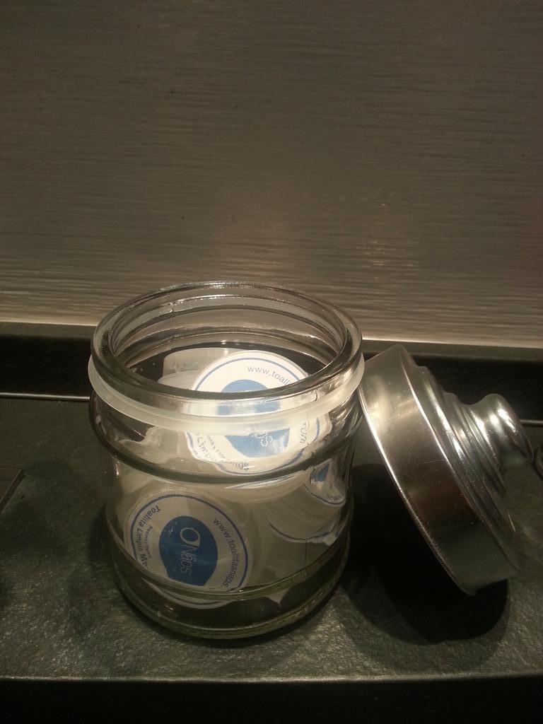 napspain's tweet photo. Hola no tienes @napspain en tu baño, te damos ideas para ponerlas @CarlaBulgariaRB http://t.co/JjcIbwZG0U