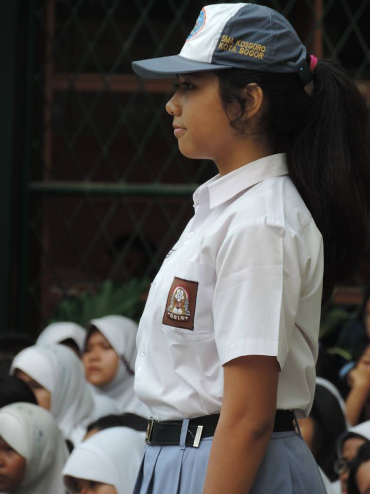 5EPULUHLIMA's tweet photo. nemu foto ini di facebook kosgoro haha,shufy shufy kwkwkw*LOL http://t.co/N9QGgQET5m