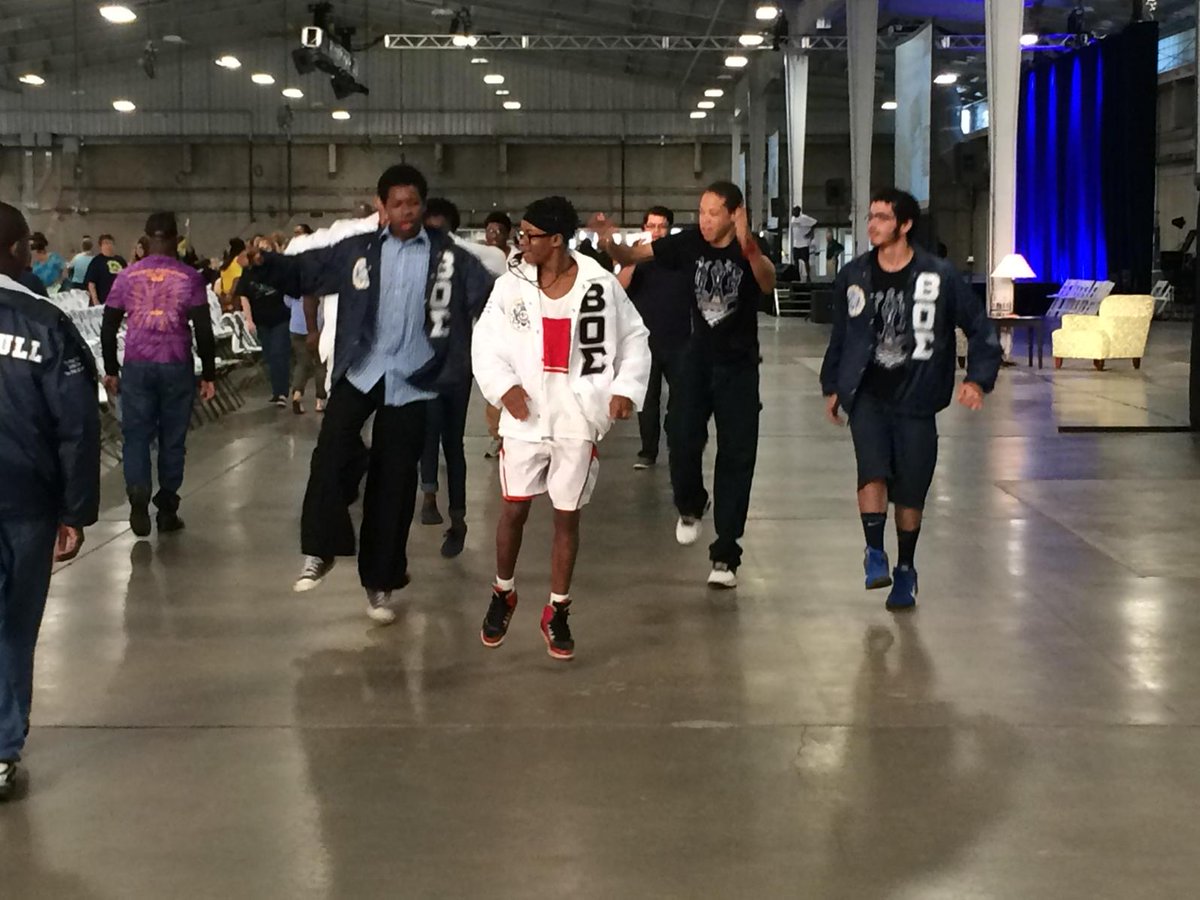 LisaDReed's tweet photo. Brothers of Stomp! #teamokcps http://t.co/zNWNVtrTlK