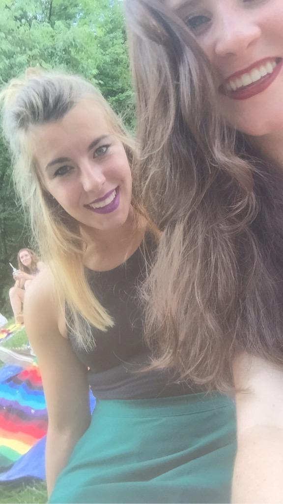 Ayyeee_MDeL's tweet photo. Hozier aye http://t.co/xCYLW0WeMA