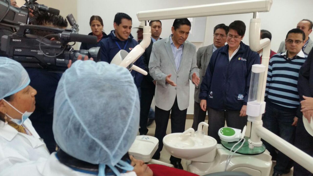 mauroandinor's tweet photo. #CSColumbe y #CSSanGuisel son dos de los 41 centros de salud entregados a nivel nacional. http://t.co/KgJEyVhhPs