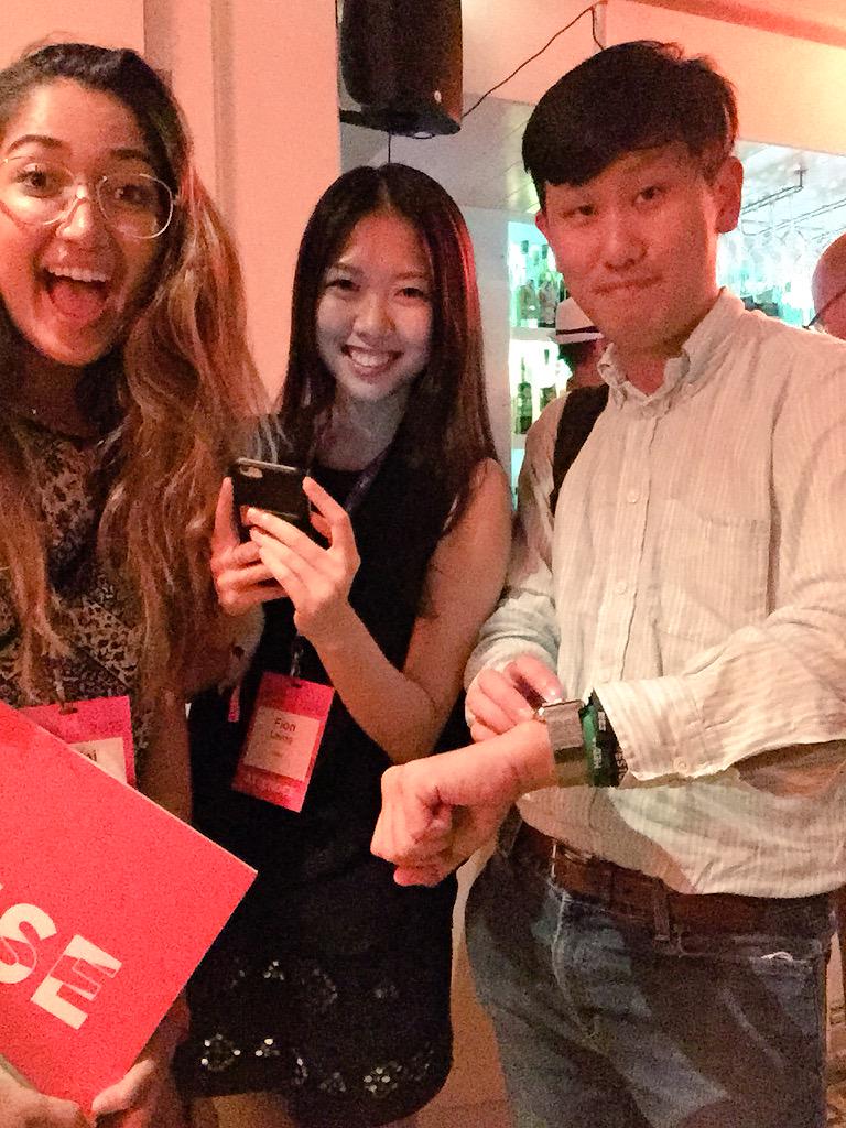 bernardleong's tweet photo. The ladies from Notey take @CorbinDB &amp; I pub crawling via Lan Kwai Fong &amp; take selfies with Apple Watch @RISEConfHQ http://t.co/n9AdB62US4