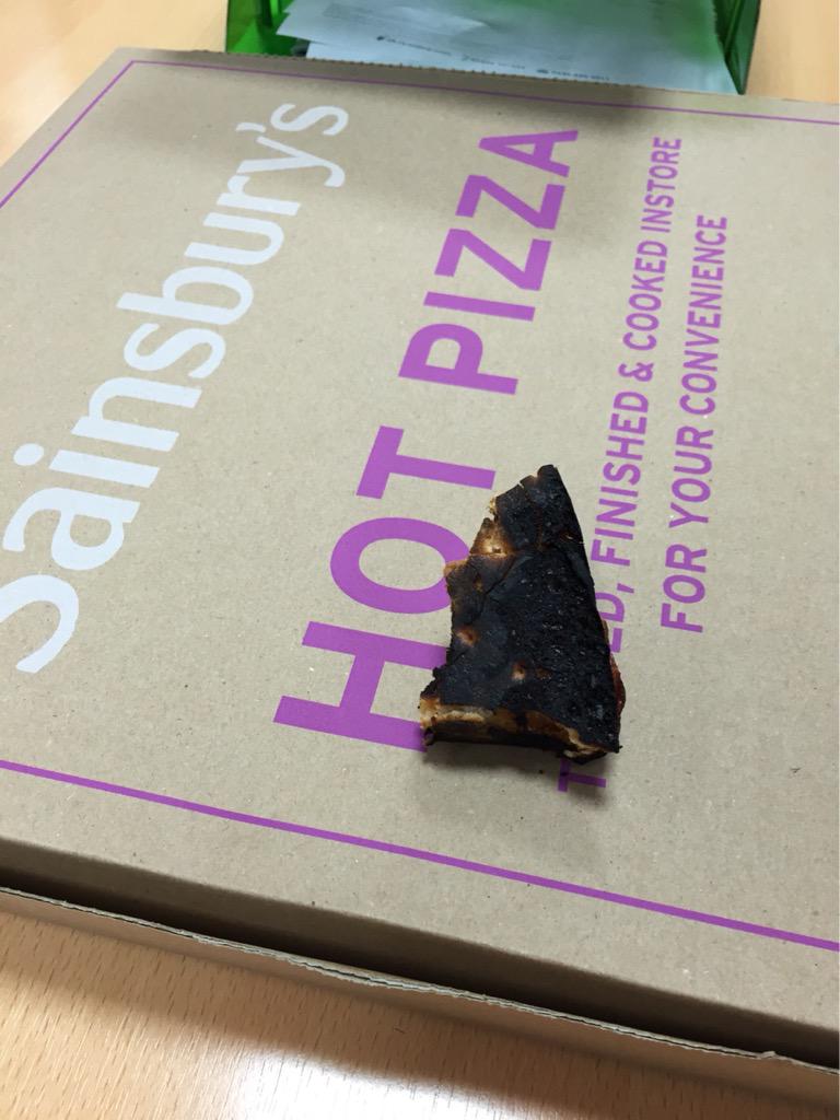 RoryGrubb's tweet photo. Quality bit of pizza from @sainsburys, topping was wrong too,they changed it for me tho &amp; got the topping wrong again http://t.co/Ee25jqGceX