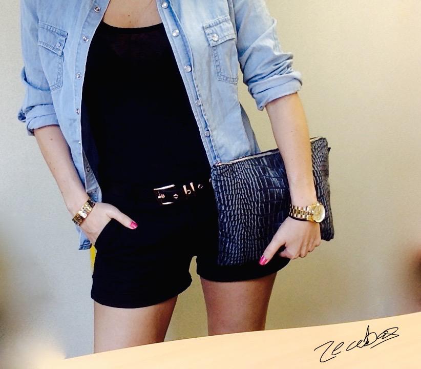 Zecabas2009's tweet photo. LOOK DU JOUR BONJOUR #MADEINFRANCE #FASHION #PARIS #LOVE #ALLBLACK #CLUTCH #BAG http://t.co/0YBtCizvwZ
