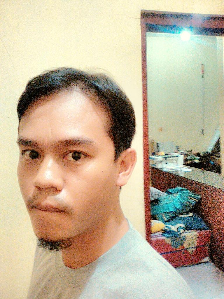 incanz's tweet photo. Good bye Long Hair... #NewHairCut http://t.co/84pQqHm6FY
